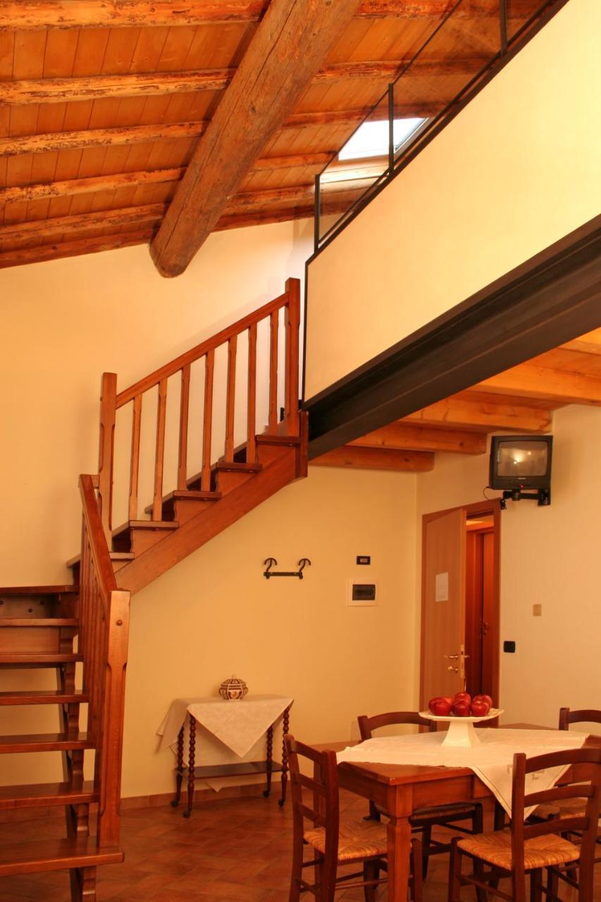 Agriturismo La Staffa Валеджо-суль-Мінчо Екстер'єр фото